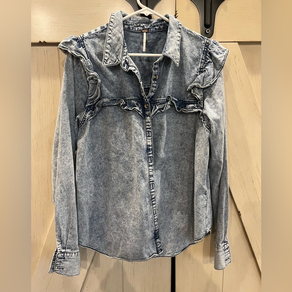 Free People Denim Ruffle Shirt Size Large